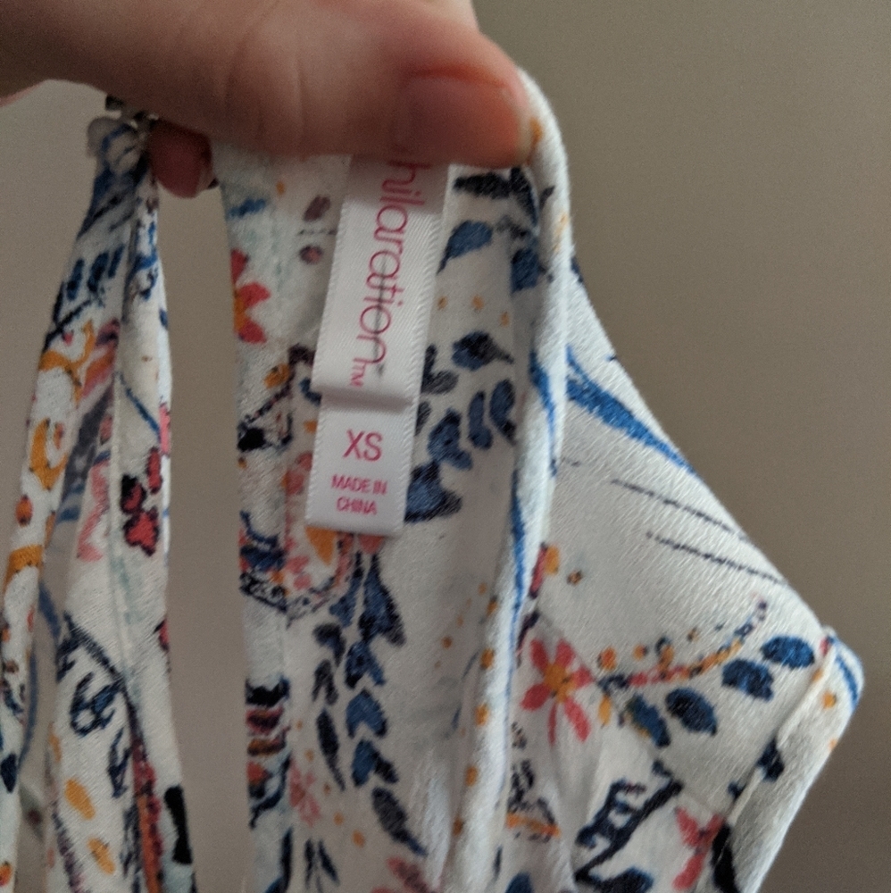 Xhilaration NWoT peplum tank top with key hole - Picture 8 of 8
